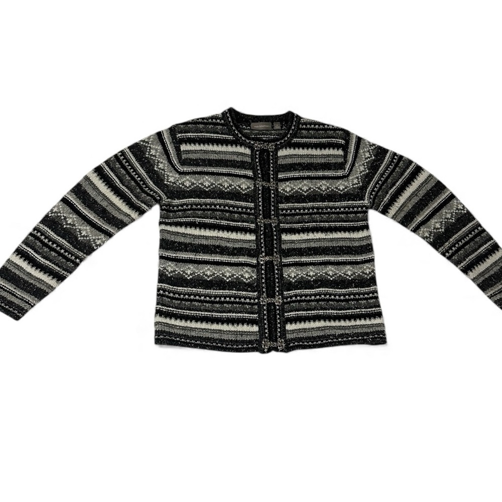 Croft & Barrow Black and White Knit Sweater metal clasps
